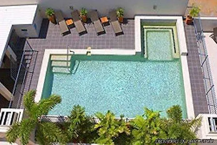 ***  Cairns City Motel Australia
