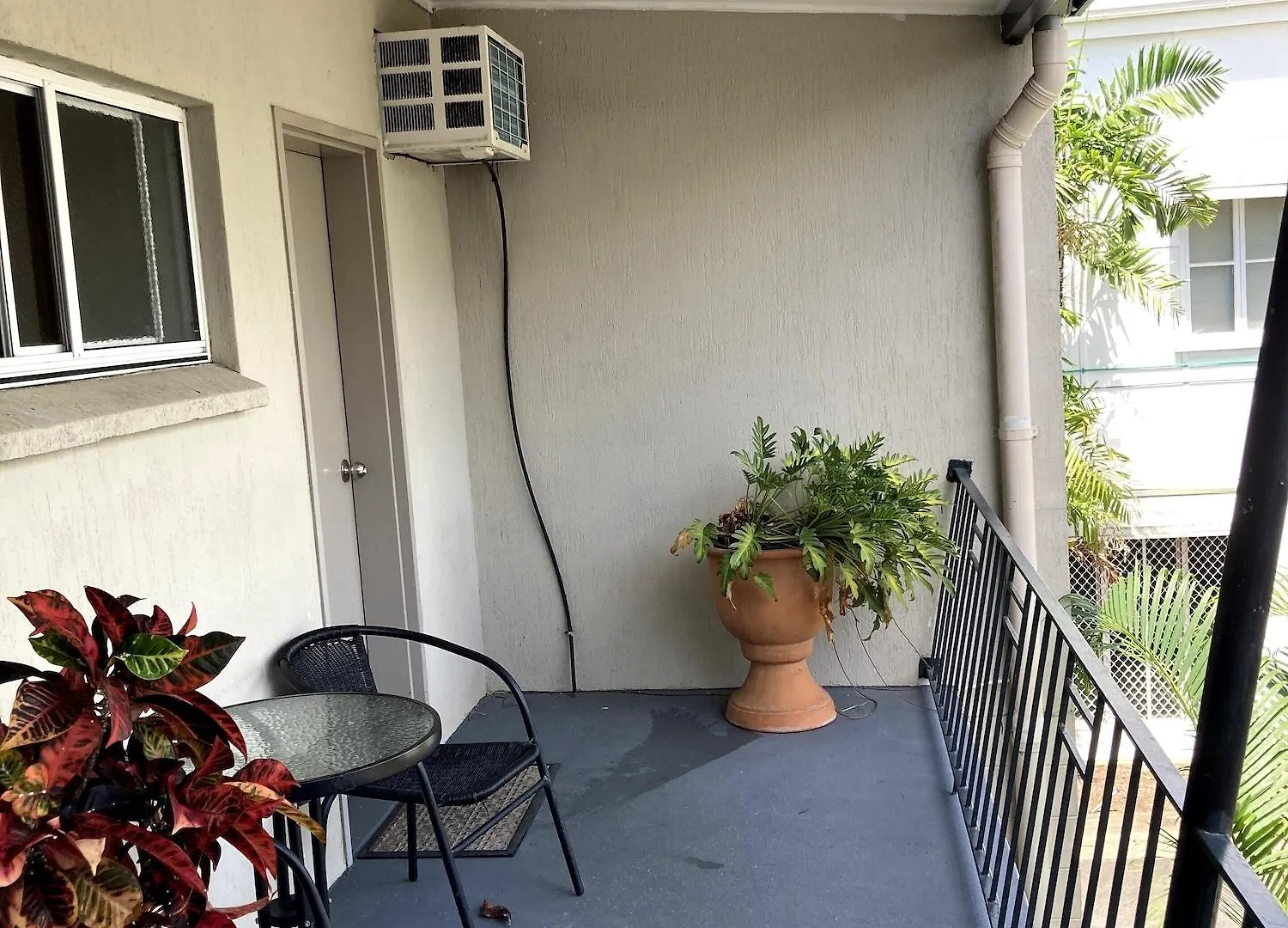 ***  Cairns City Motel Australia