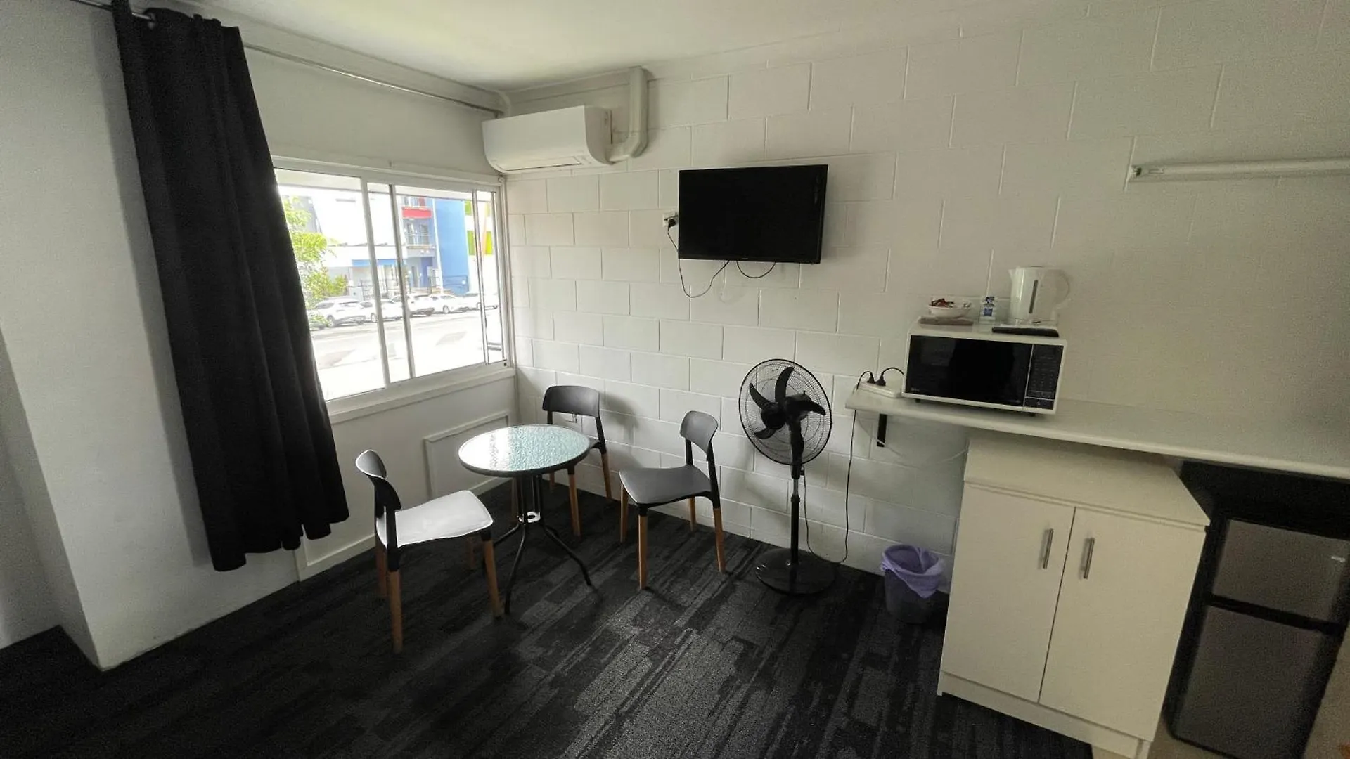 Cairns City Motel 3*,  Australia
