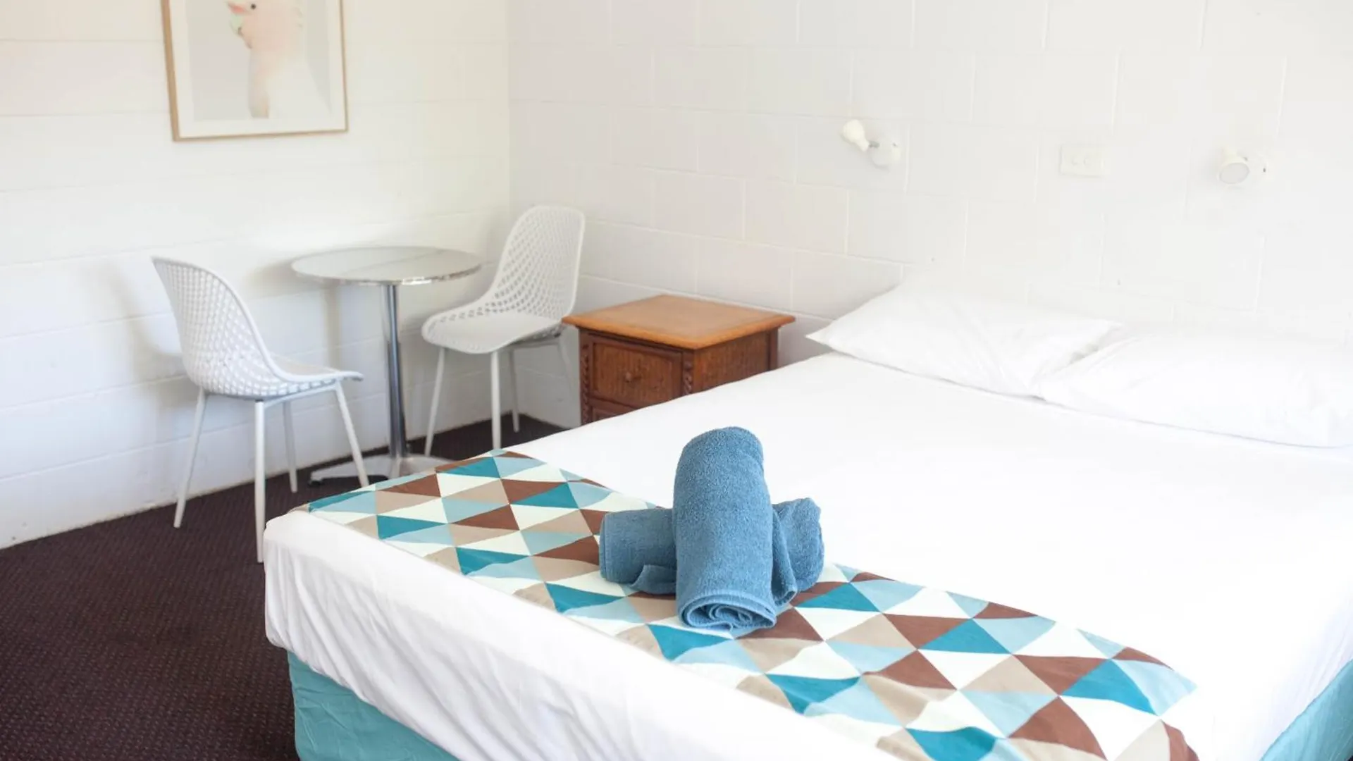 ***  Cairns City Motel Australia